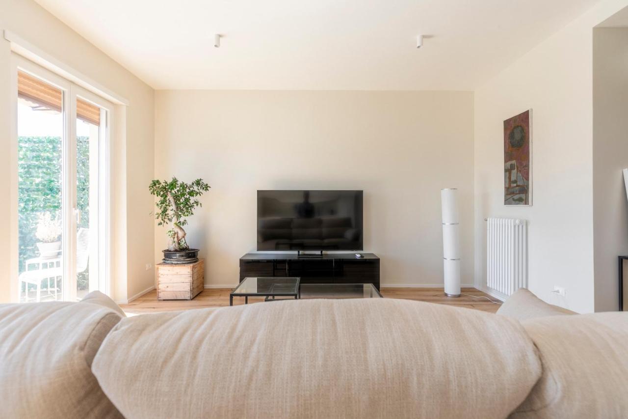 La Dolce Vita - Sunny Penthouse Trastevere Station 100Sqm Рим Экстерьер фото