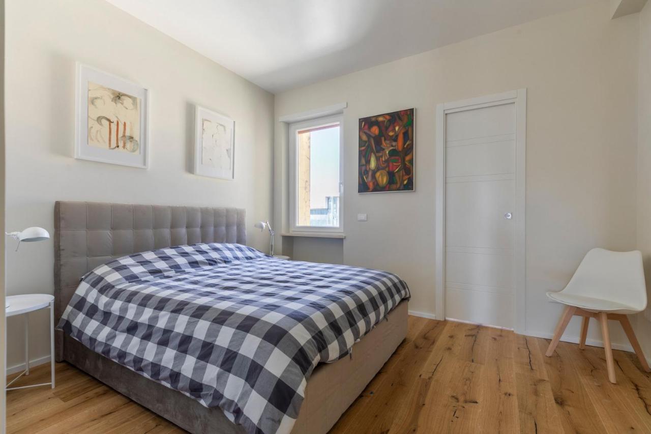 La Dolce Vita - Sunny Penthouse Trastevere Station 100Sqm Рим Экстерьер фото