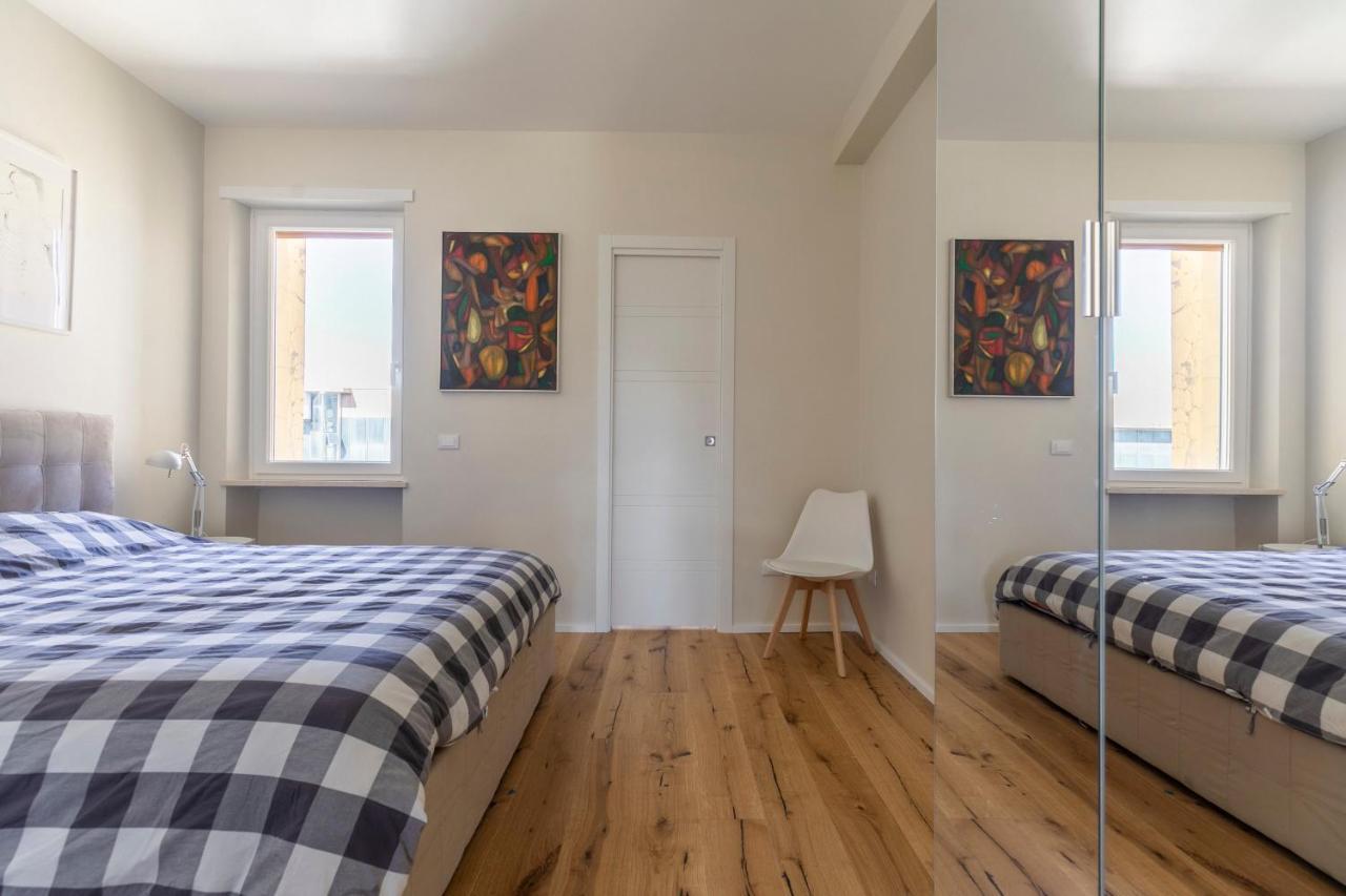 La Dolce Vita - Sunny Penthouse Trastevere Station 100Sqm Рим Экстерьер фото