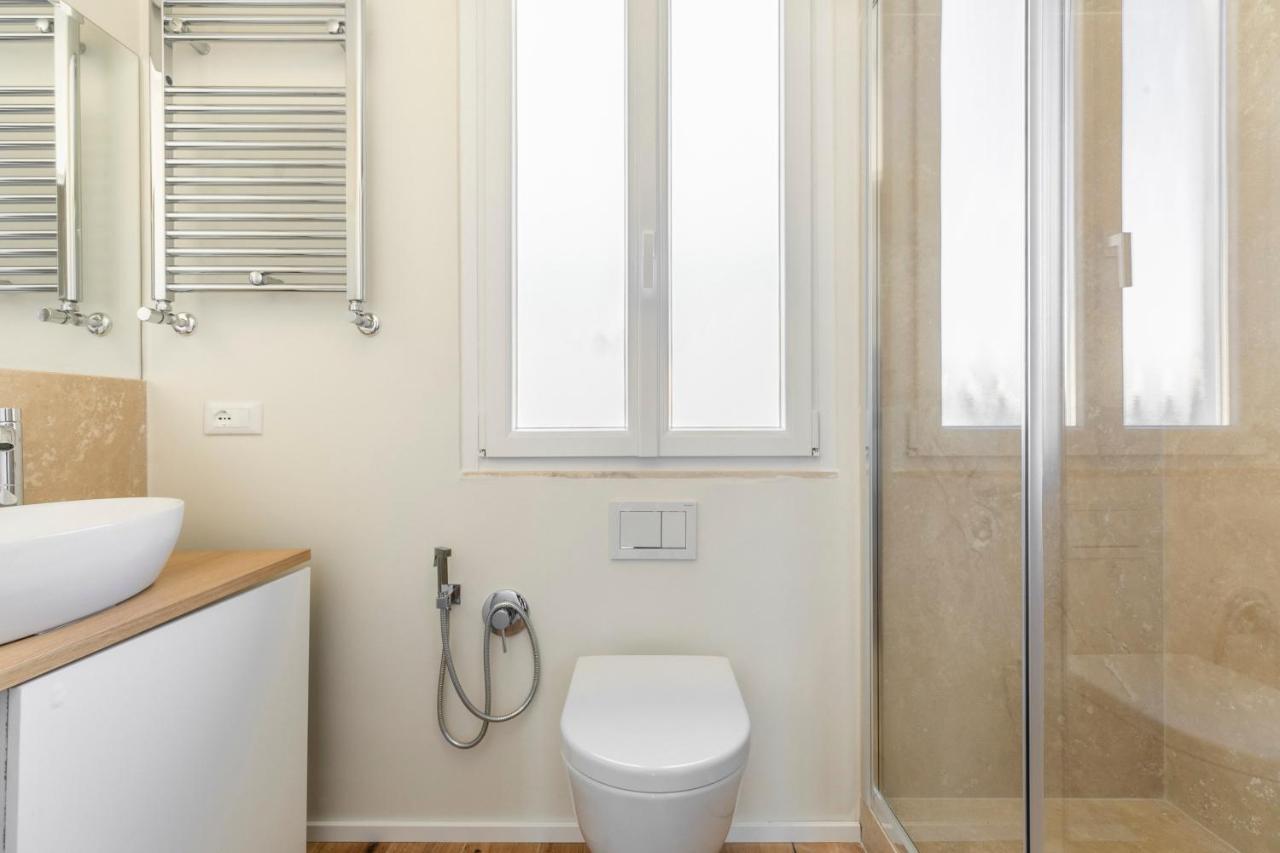 La Dolce Vita - Sunny Penthouse Trastevere Station 100Sqm Рим Экстерьер фото