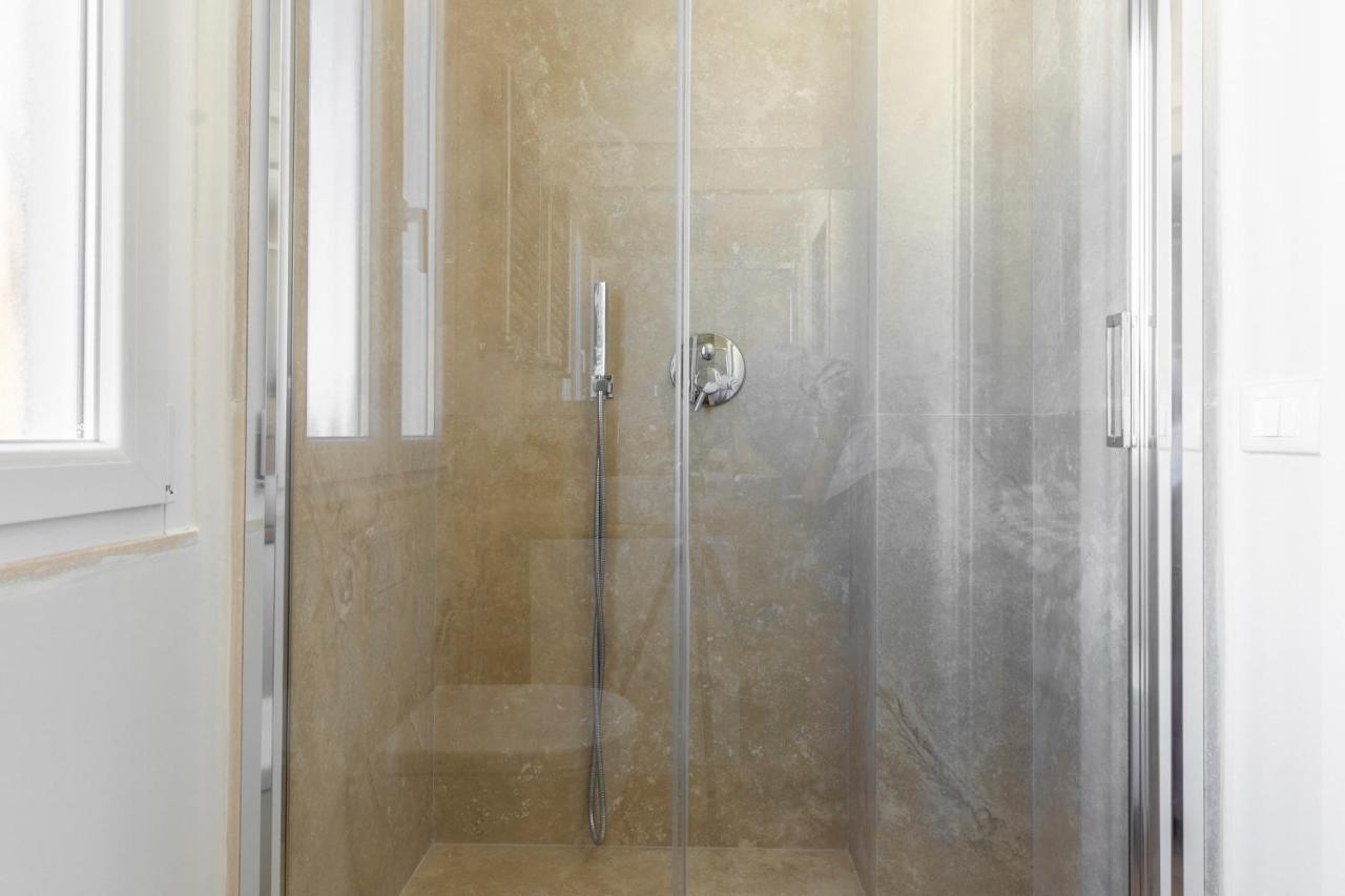 La Dolce Vita - Sunny Penthouse Trastevere Station 100Sqm Рим Экстерьер фото
