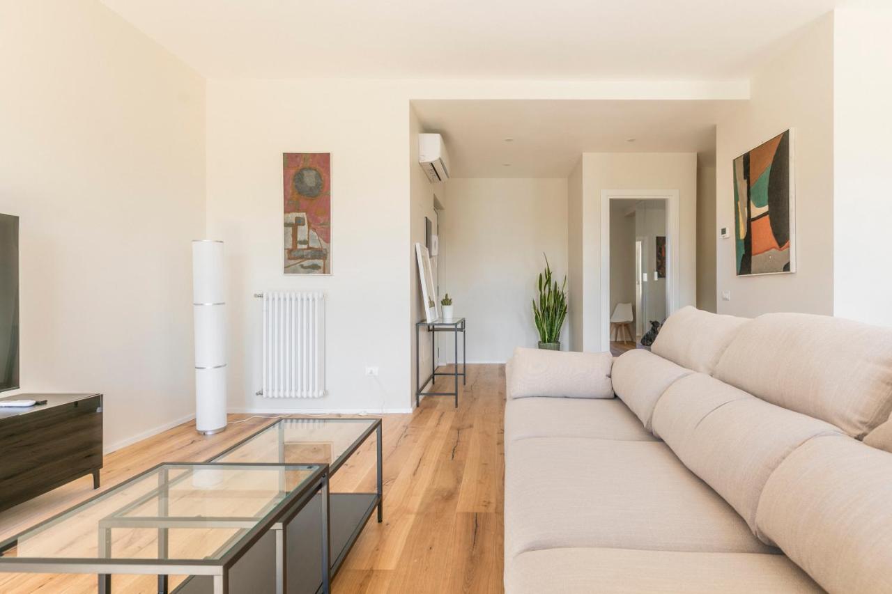 La Dolce Vita - Sunny Penthouse Trastevere Station 100Sqm Рим Экстерьер фото